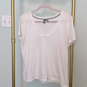 Anthropologie basic white v neck T-shirt